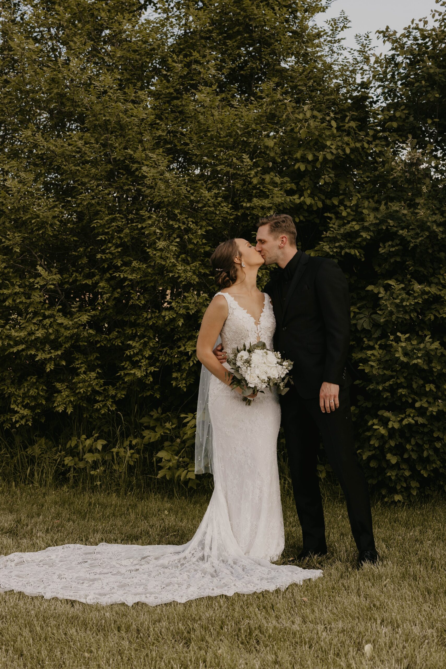 bride and groom portraits