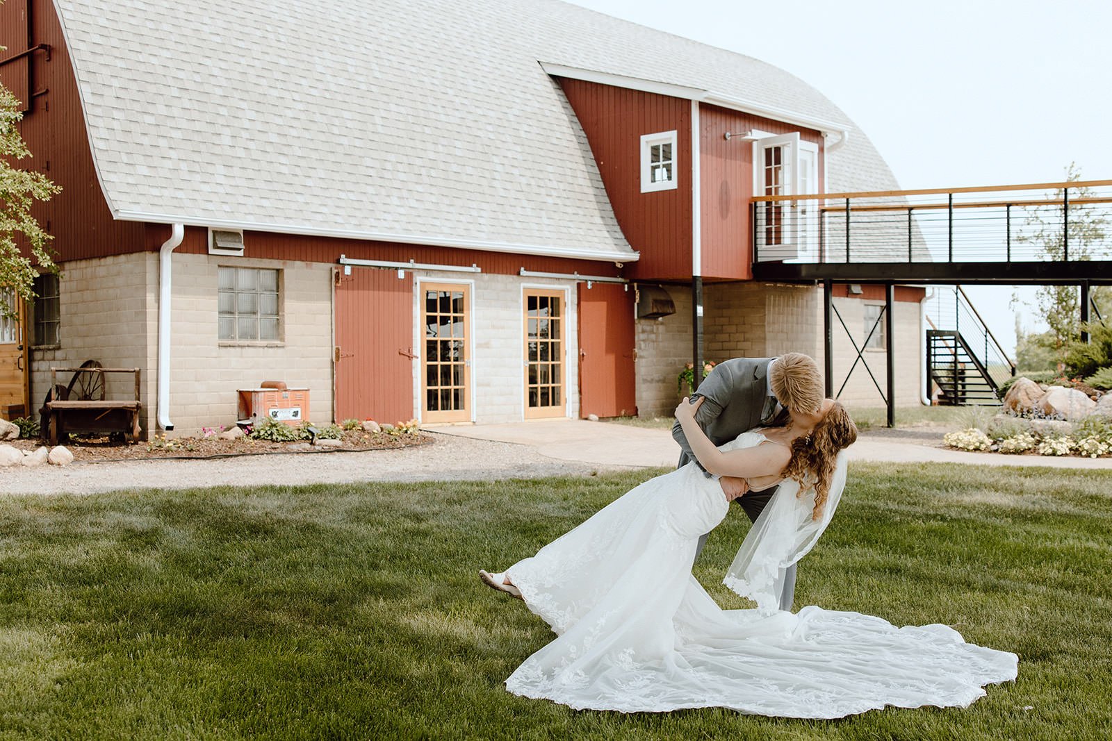  minnesota farm wedding venues 