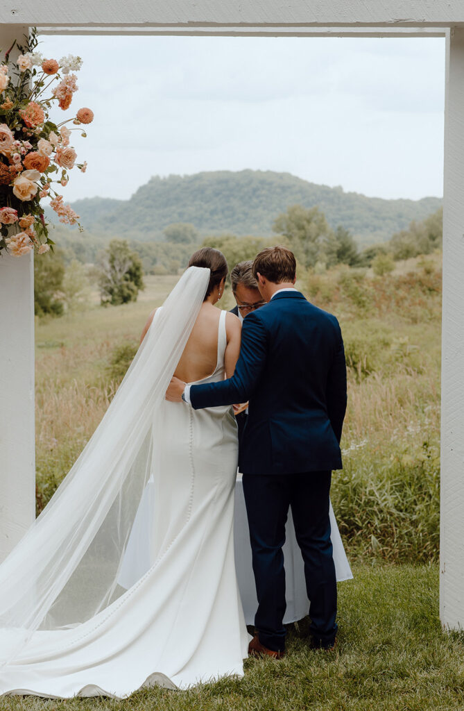 round barn farm wedding