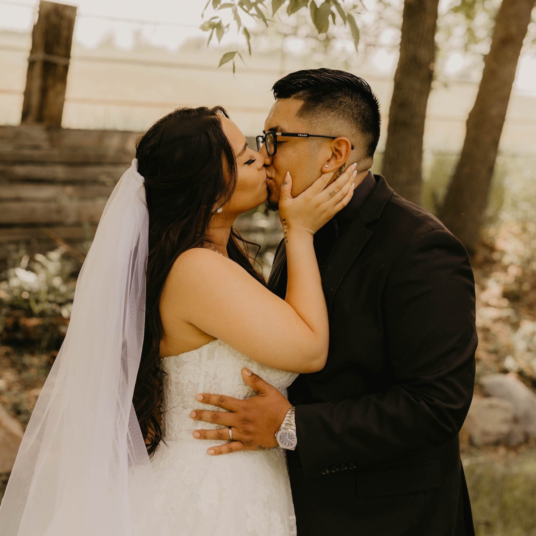 bride+kissing+groom.jpg