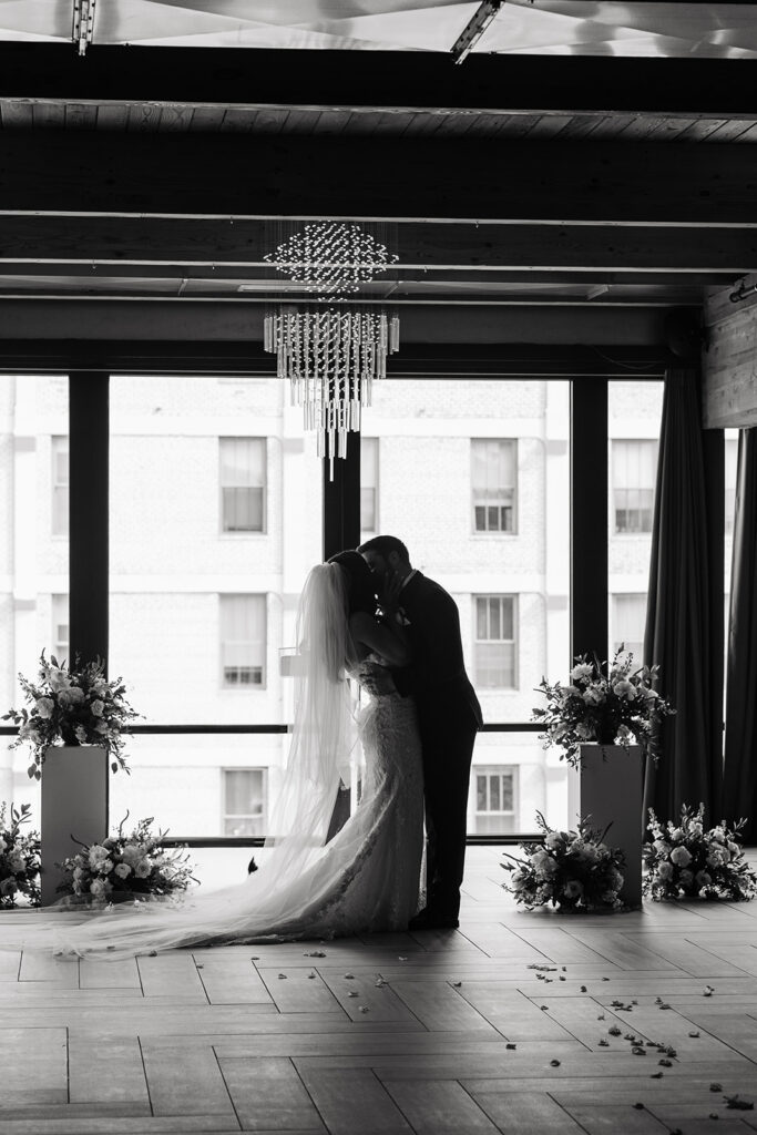 minneapolis wedding photographer