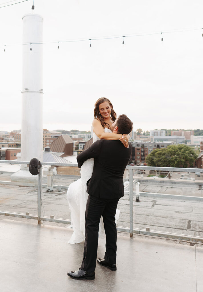 minnesota rooftop wedding venue