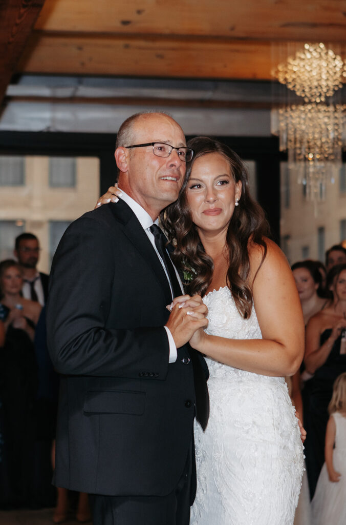 mpls wedding photographer